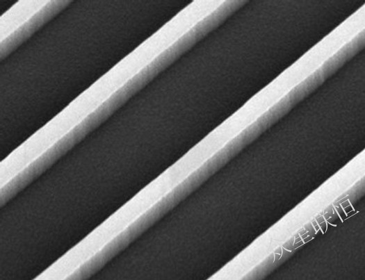 high aspect ratio Silicon Oxide grating nanometer pitch