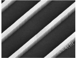 Gratings and beam splitters